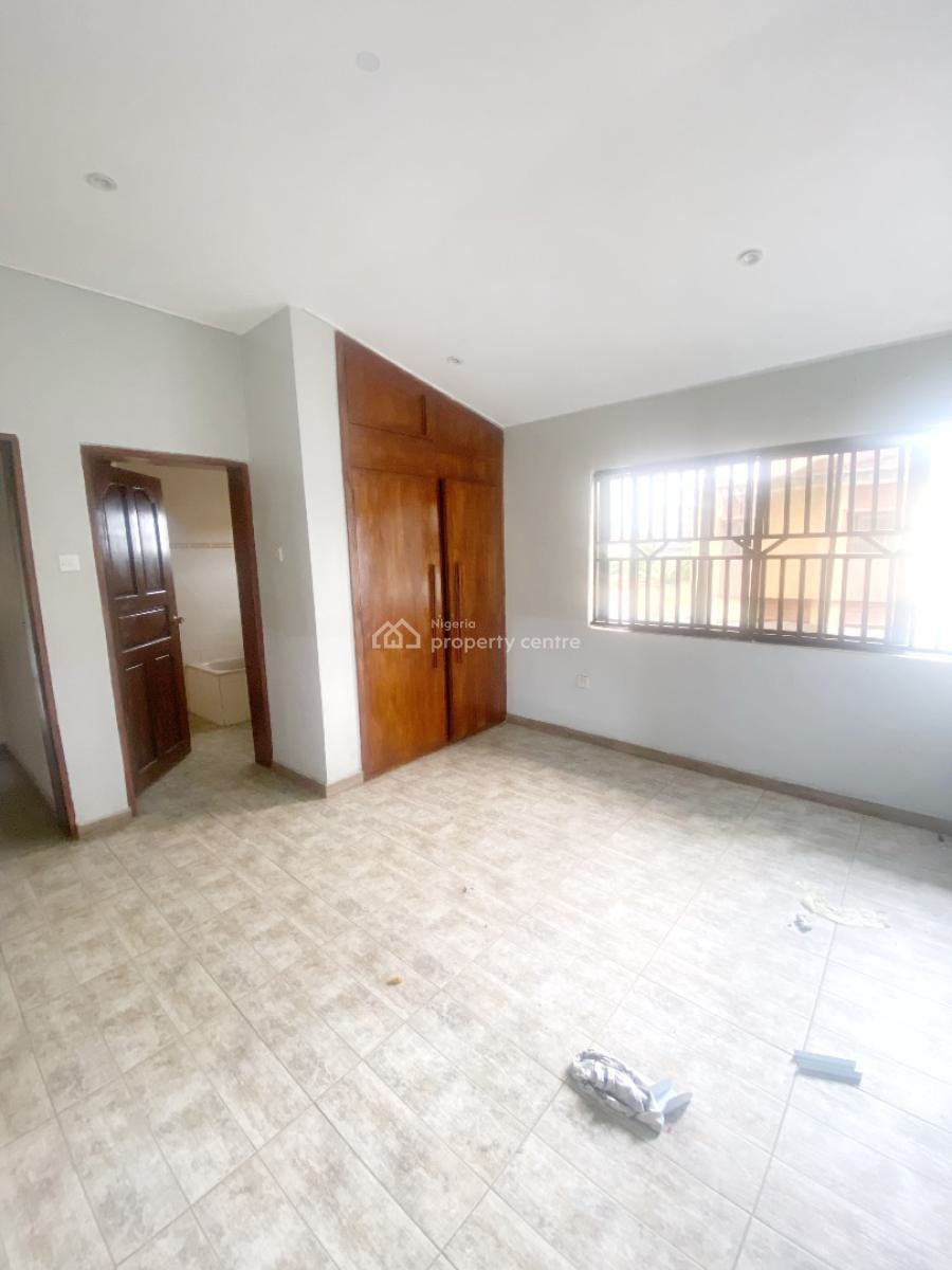 a Well Maintained Spacious 3 Bedroom Semi Detached Duplex with Bq, Omole Phase 2, Ikeja, Lagos, Semi-detached Duplex for Rent