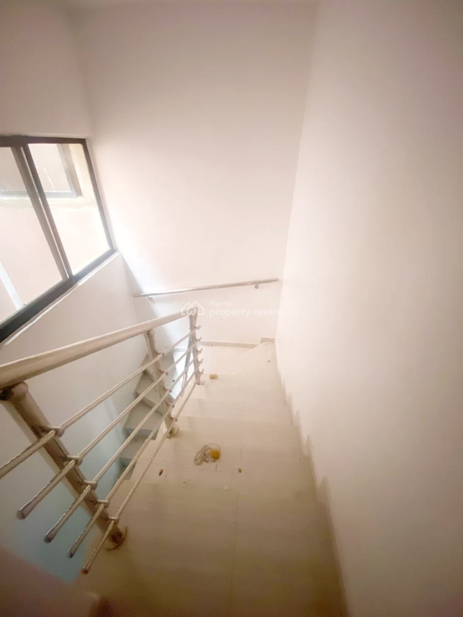 a Well Maintained Spacious 3 Bedroom Semi Detached Duplex with Bq, Omole Phase 2, Ikeja, Lagos, Semi-detached Duplex for Rent