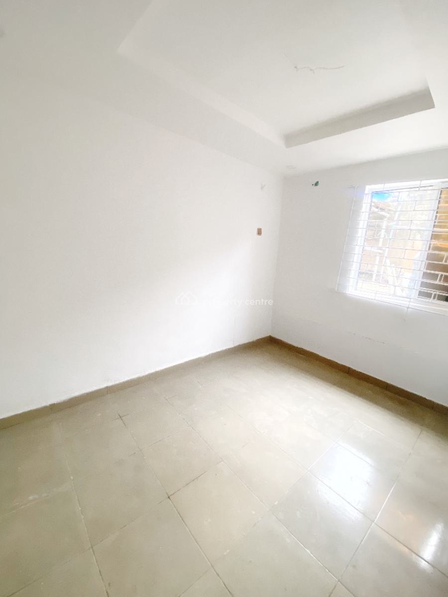 Renovated Luxury 2 Bedroom Flat, Olowora, Omole Phase 2, Ikeja, Lagos, Flat / Apartment for Rent
