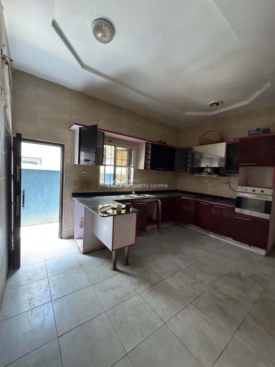 Self Contain, Bera Estate, Lekki Expressway, Lekki, Lagos, Self Contain (single Rooms) for Rent