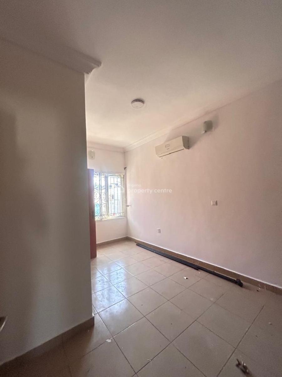 Fully Serviced 4 Bedroom  Conner Piece Terrace Bungalow, Orchid  Road, Lekki, Lagos, Terraced Bungalow for Sale
