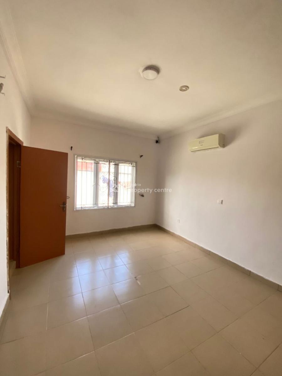 Fully Serviced 4 Bedroom  Conner Piece Terrace Bungalow, Orchid  Road, Lekki, Lagos, Terraced Bungalow for Sale