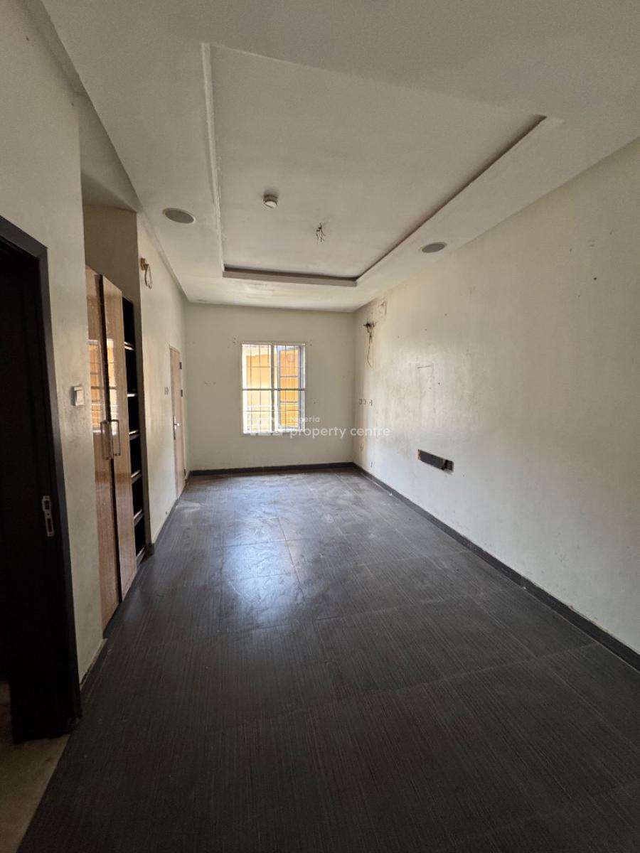Self Contain, Bera Estate, Lekki Expressway, Lekki, Lagos, Self Contain (single Rooms) for Rent