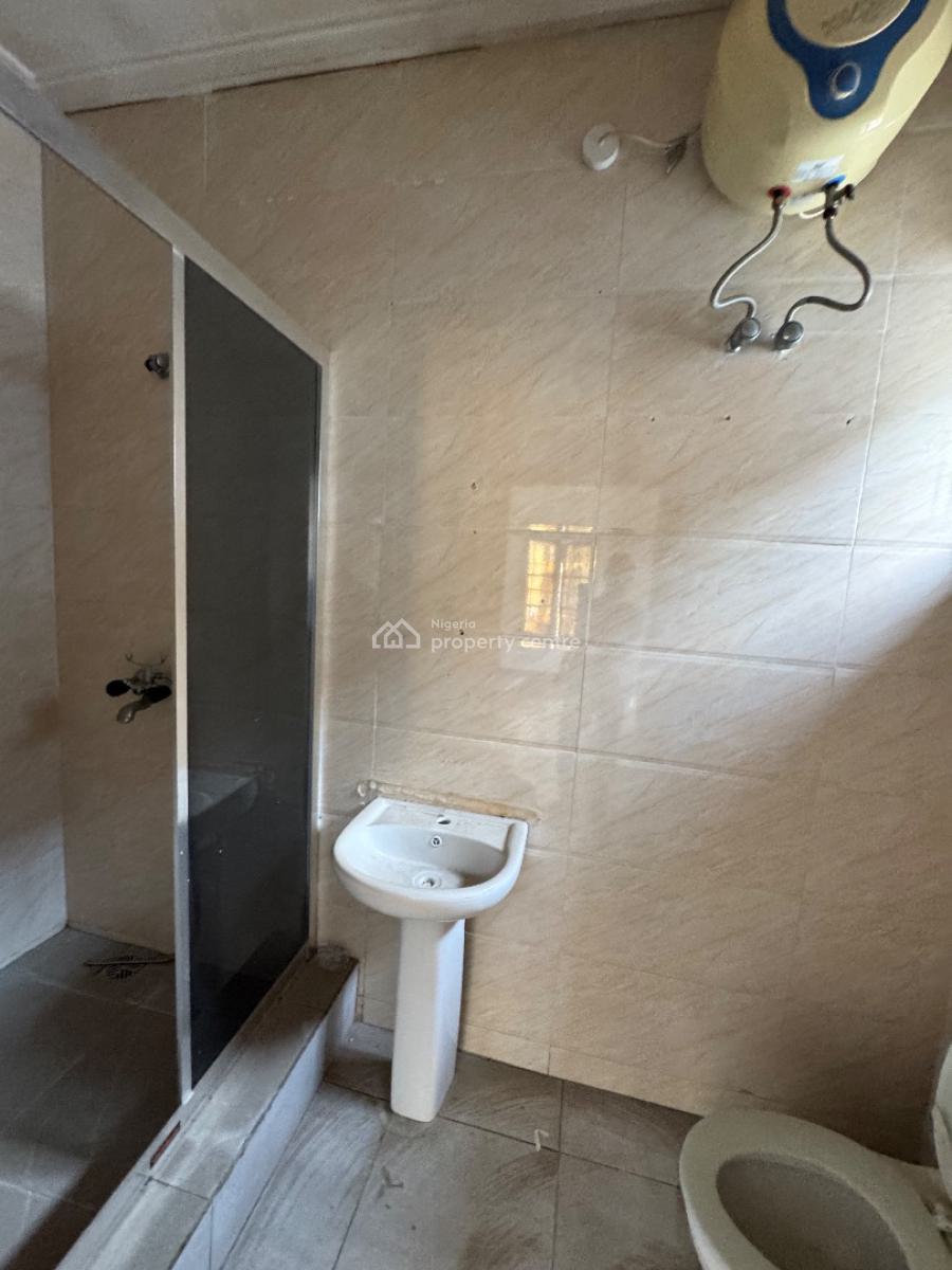Self Contain, Bera Estate, Lekki Expressway, Lekki, Lagos, Self Contain (single Rooms) for Rent