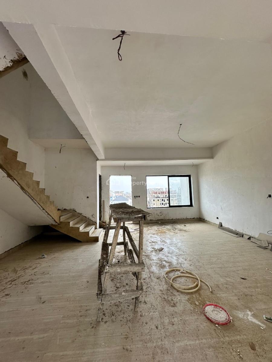 Extravagant Luxury 3 Bedroom Maissonete with a Bq in a Very Good Locat, Lekki Phase 1, Lekki, Lagos, House for Sale