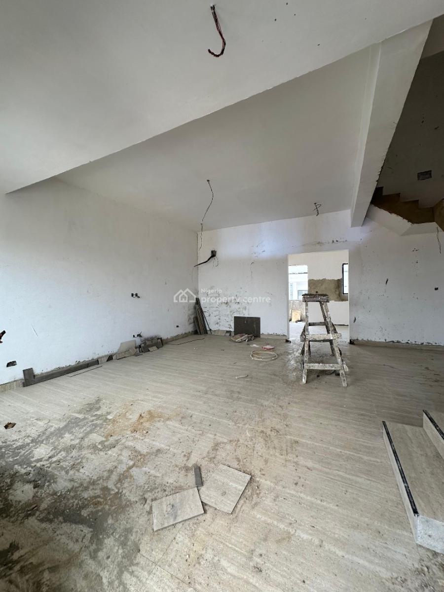 Extravagant Luxury 3 Bedroom Maissonete with a Bq in a Very Good Locat, Lekki Phase 1, Lekki, Lagos, House for Sale