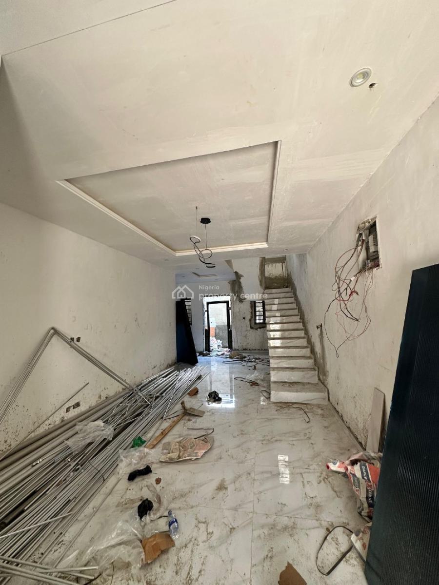 Beautifully Designed 2 Bedroom Terraced Duplex with a Bq, Lekki Phase 1, Lekki, Lagos, Terraced Duplex for Sale