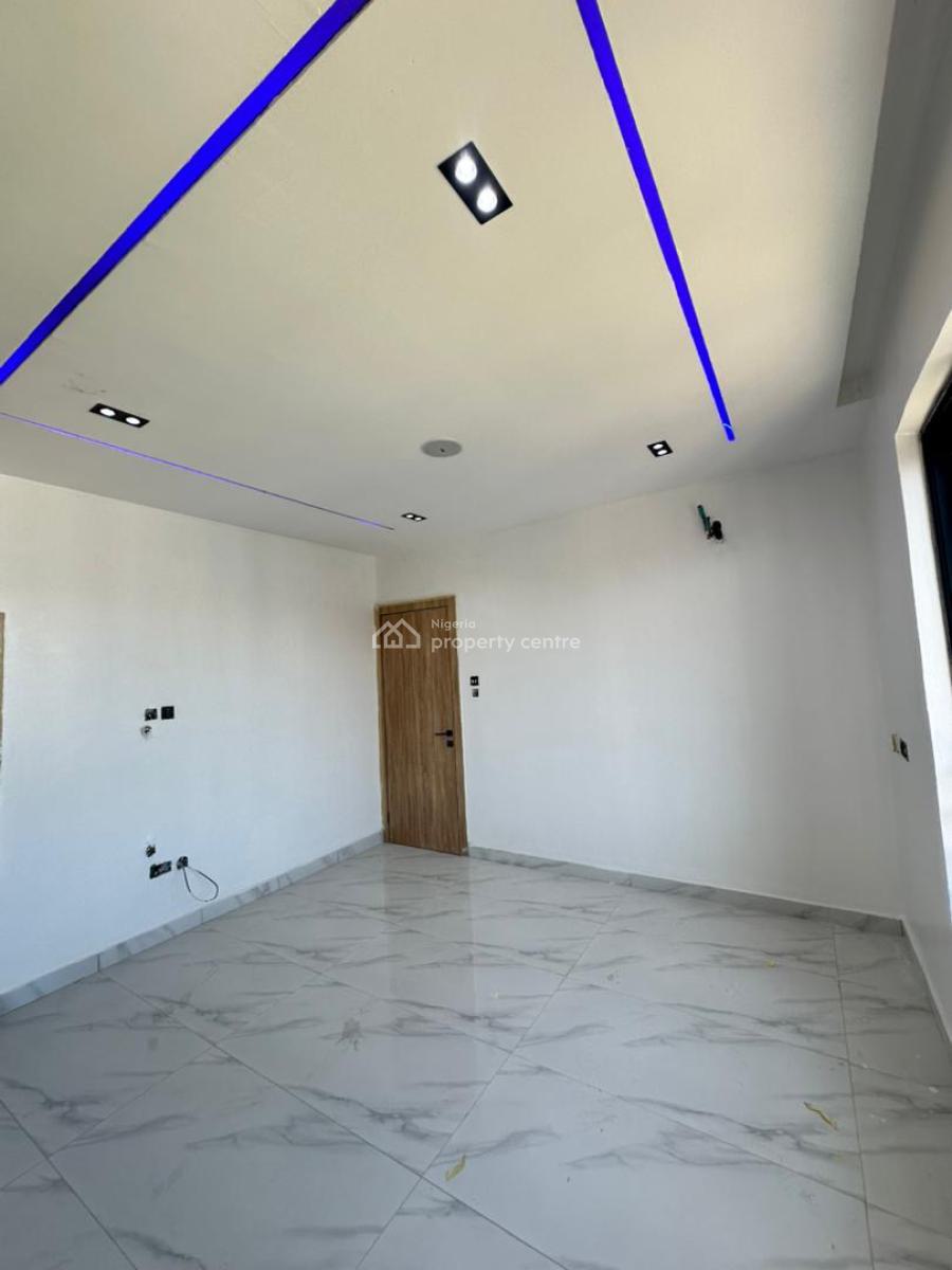 Beautifully Designed  2 Bedroom Apartment with a Swimming Pool, Lounge, Lekki Phase 1, Lekki, Lagos, Flat / Apartment for Sale