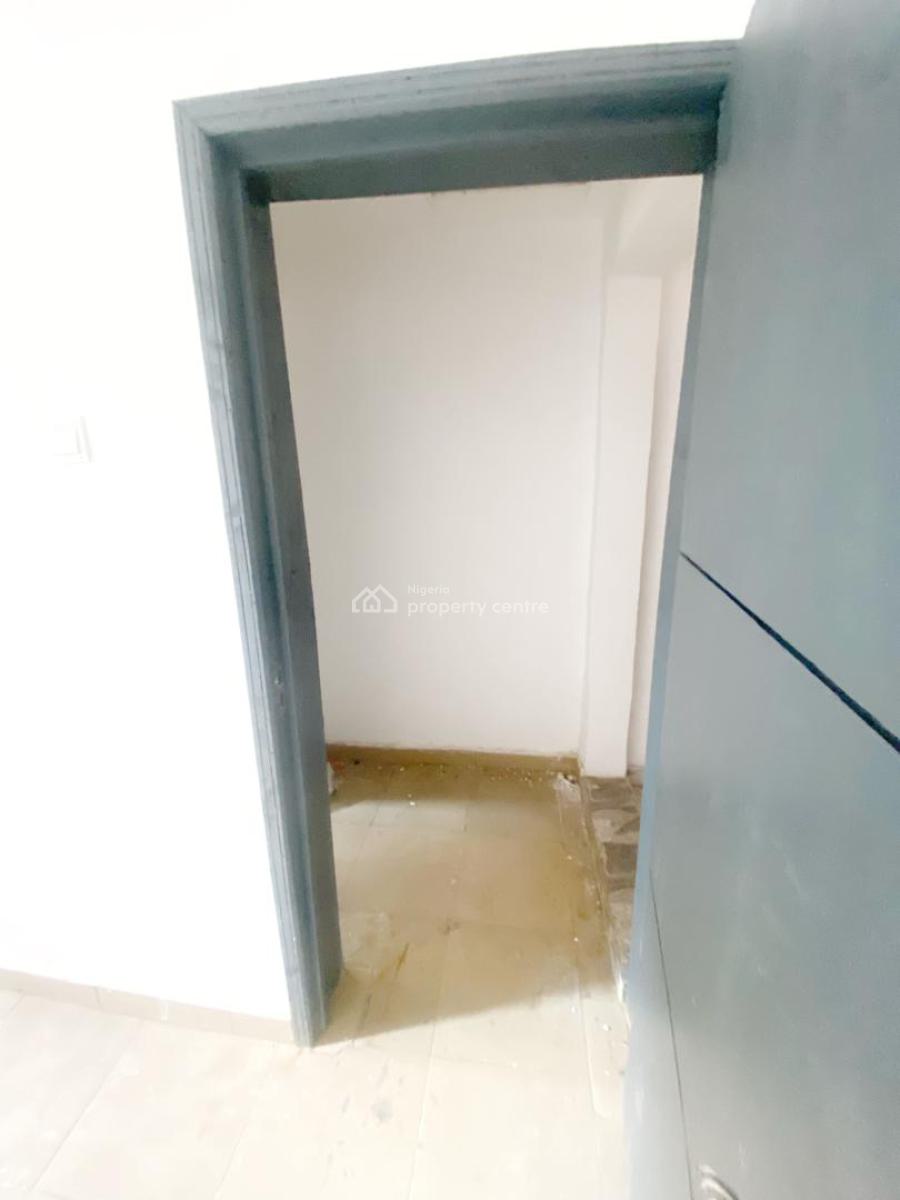 Luxury & Renovated 2 Bedroom Apartment, Olowora, Omole Phase 2, Ikeja, Lagos, Flat / Apartment for Rent