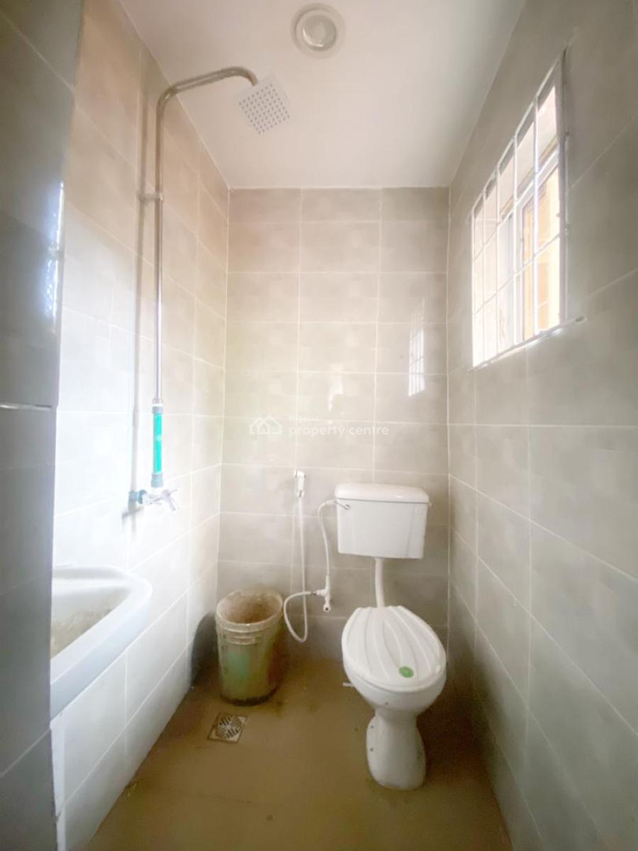 Luxury & Renovated 2 Bedroom Apartment, Olowora, Omole Phase 2, Ikeja, Lagos, Flat / Apartment for Rent