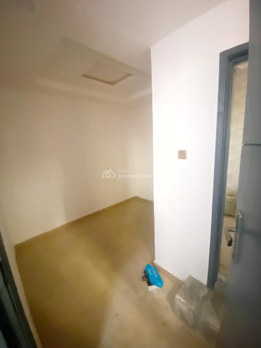 Luxury & Renovated 2 Bedroom Apartment, Olowora, Omole Phase 2, Ikeja, Lagos, Flat / Apartment for Rent