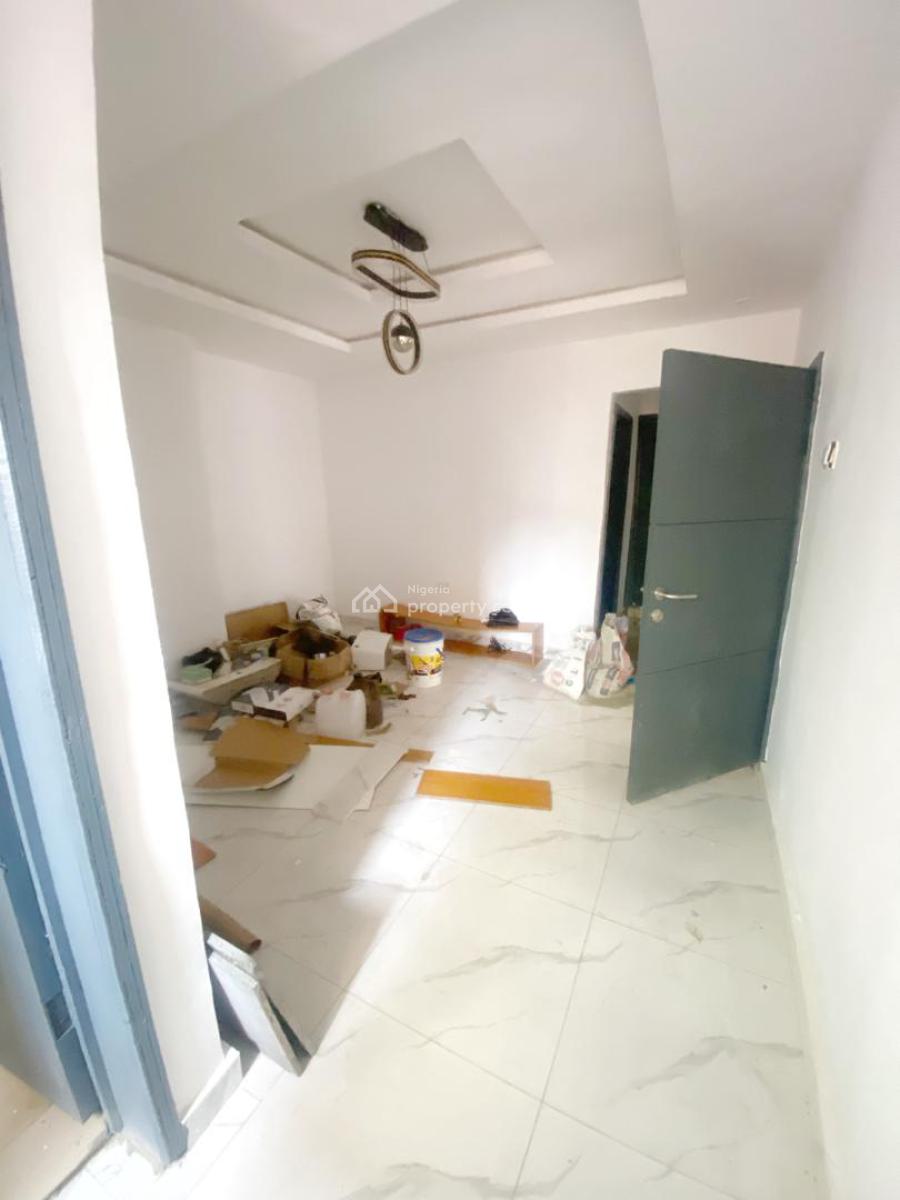 Luxury & Renovated 2 Bedroom Apartment, Olowora, Omole Phase 2, Ikeja, Lagos, Flat / Apartment for Rent