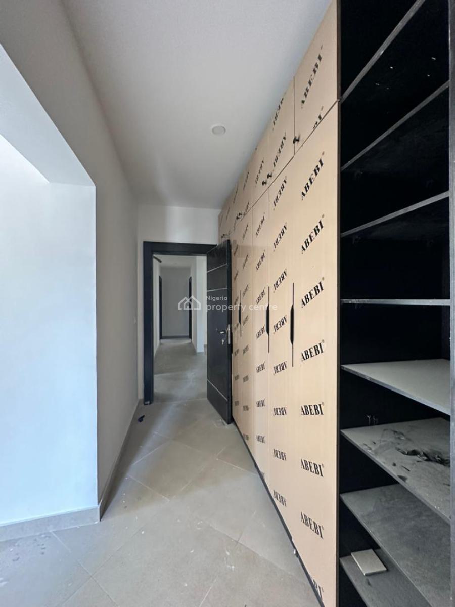 Beautifully Designed 4 Bedroom Apartment with a Study Room and Bq, Lekki Phase 1, Lekki, Lagos, Flat / Apartment for Sale