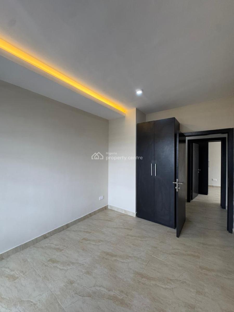 Luxury 3 Bedroom Apartment Suitable for Investment in Lekki Phase 1, Lekki Phase 1, Lekki Phase 1, Lekki, Lagos, Block of Flats for Sale