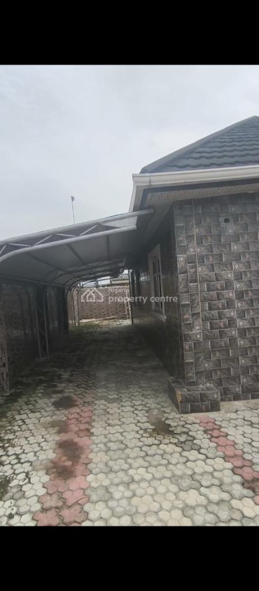 4 Bedrooms, Satellite Town, Ojo, Lagos, Detached Bungalow for Sale