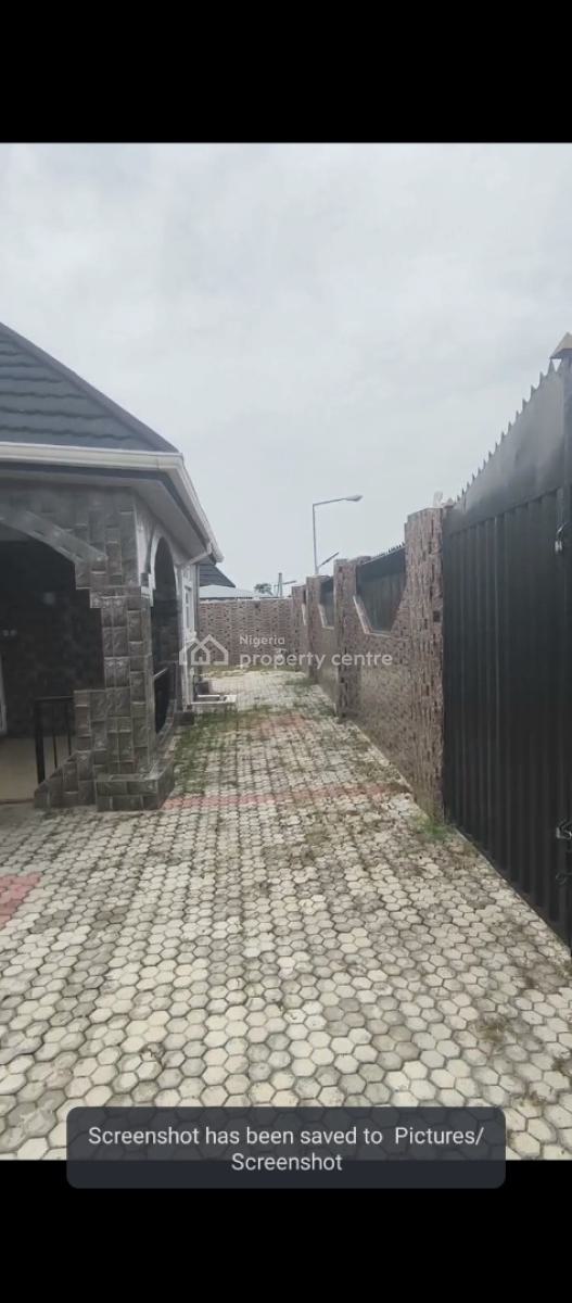 4 Bedrooms, Satellite Town, Ojo, Lagos, Detached Bungalow for Sale