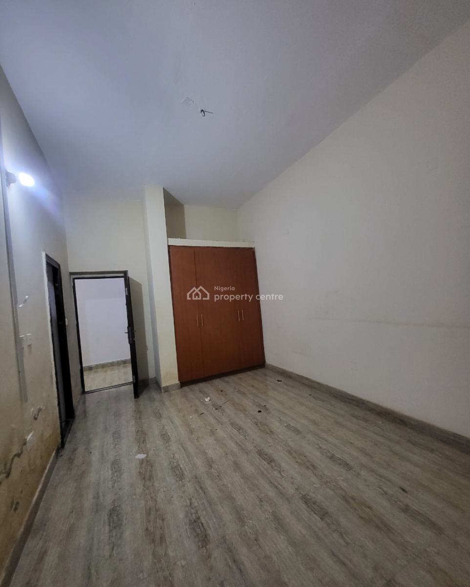 Luxurious Massive 3bedroom Flat, Behind Games Village Estate, Kaura, Abuja, Flat / Apartment for Rent