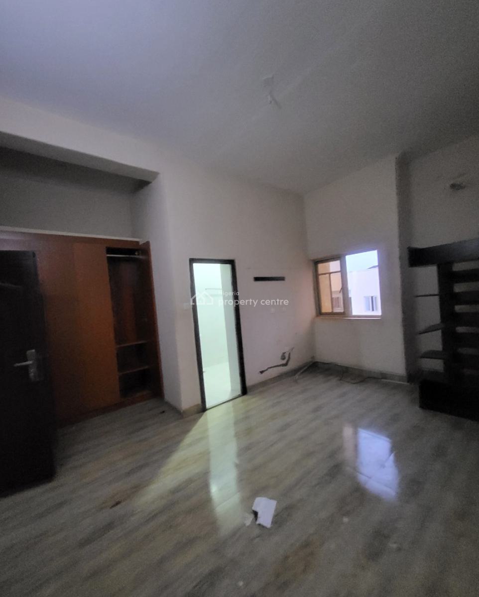 Luxurious Massive 3bedroom Flat, Behind Games Village Estate, Kaura, Abuja, Flat / Apartment for Rent