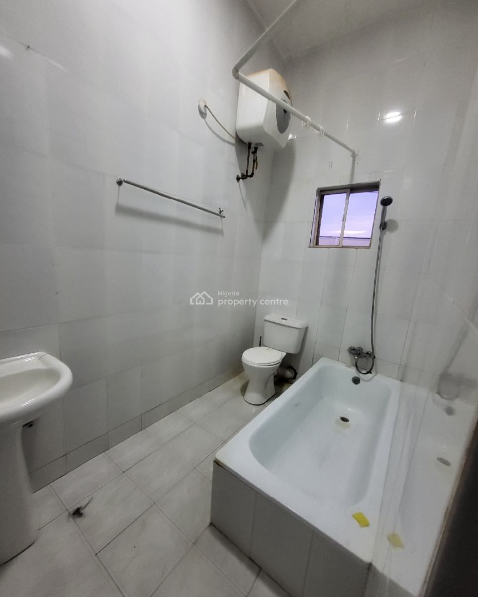 Luxurious Massive 3bedroom Flat, Behind Games Village Estate, Kaura, Abuja, Flat / Apartment for Rent