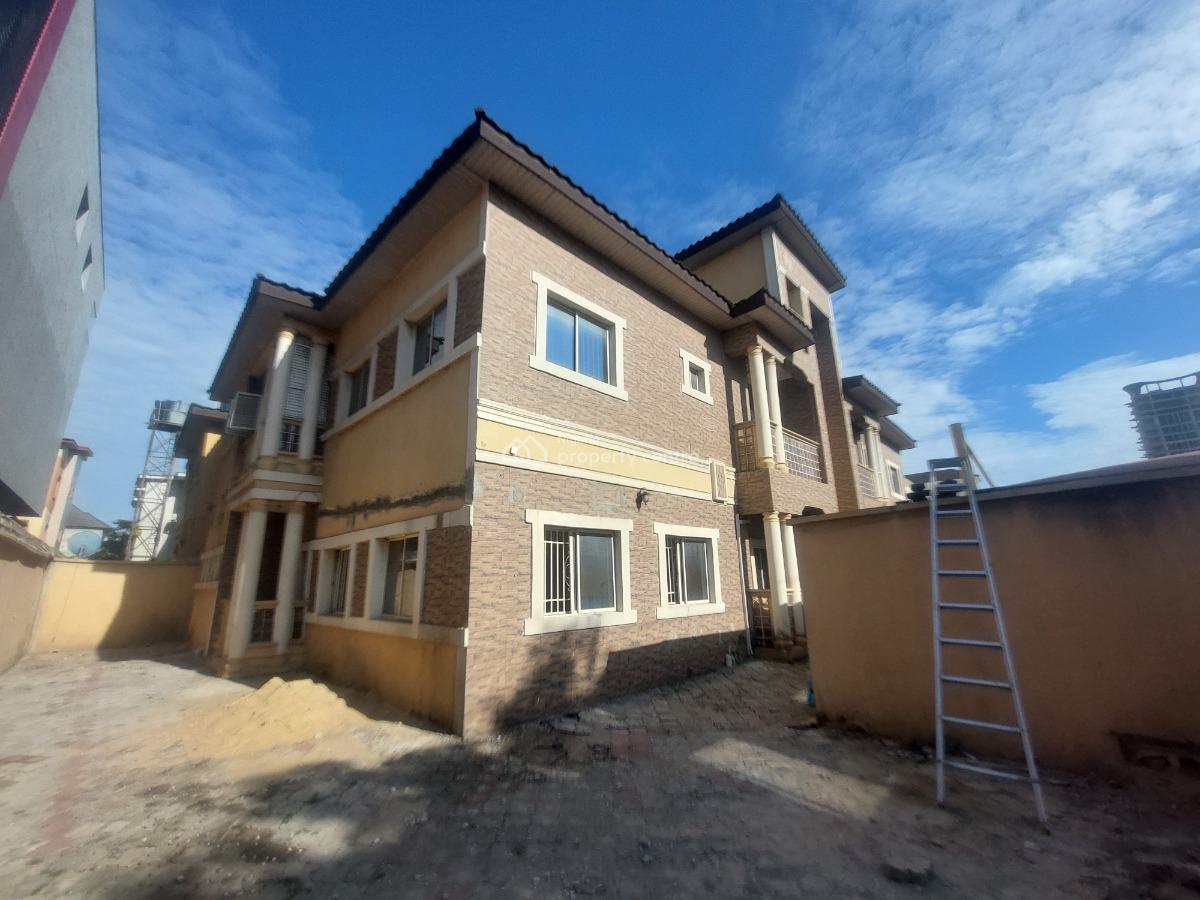 4 Bedrooms Semi Detached with Self Compound Space, New Market Road, Oniru, Victoria Island (vi), Lagos, Semi-detached Duplex for Rent