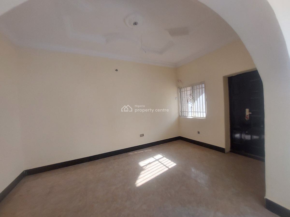 4 Bedrooms Semi Detached with Self Compound Space, New Market Road, Oniru, Victoria Island (vi), Lagos, Semi-detached Duplex for Rent
