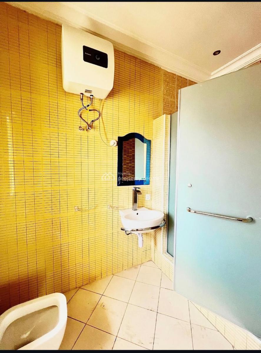 3 Bedroom  Spacious Apartment with a Bq, Oniru Victoria Island, Victoria Island (vi), Lagos, Flat / Apartment for Sale
