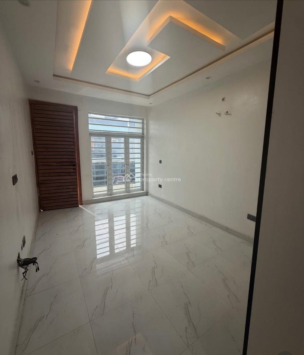 3 Bedroom Spacious Semi Detached Duplex, Opebi Ikeja Lagos, Ikeja, Lagos, Semi-detached Duplex for Sale