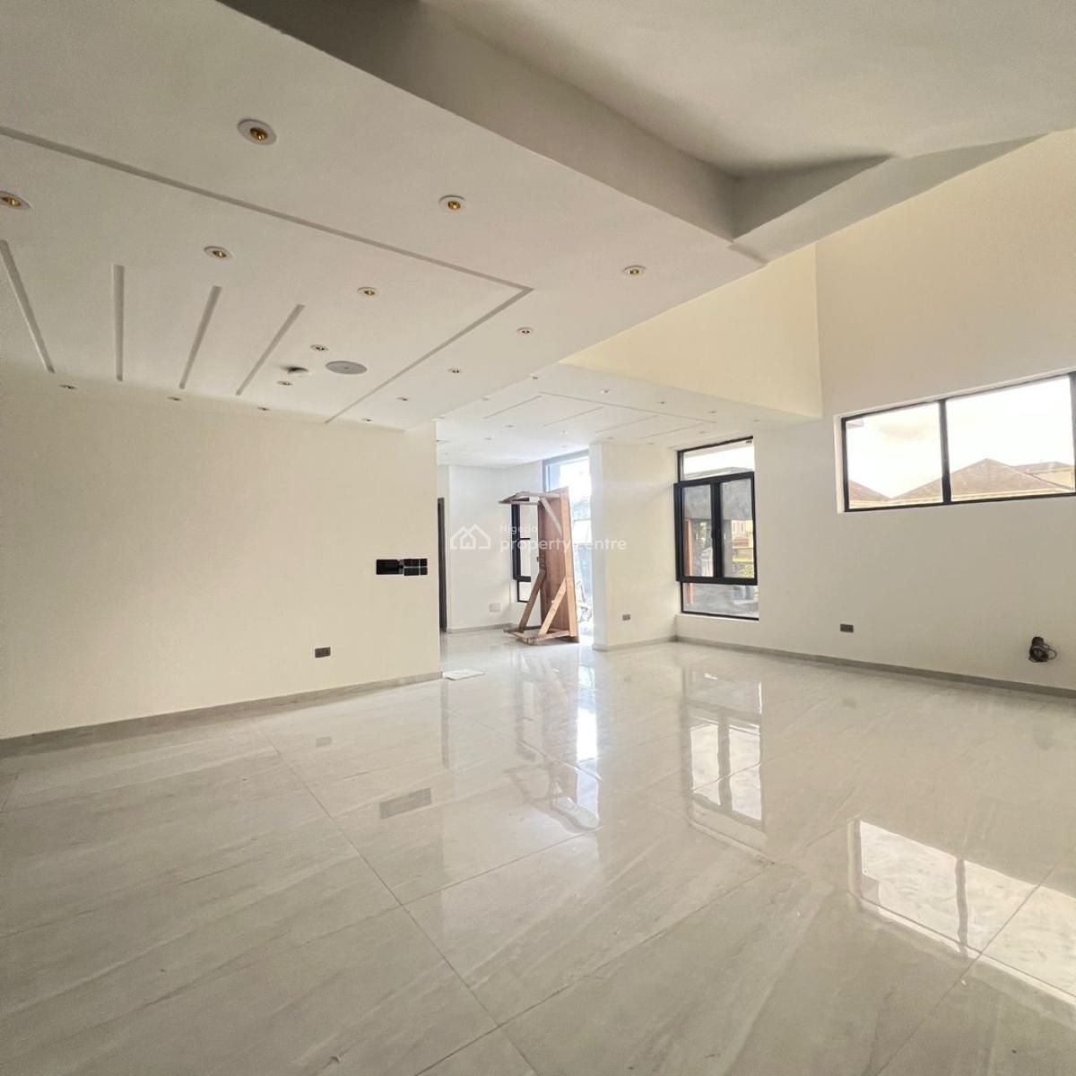 5 Bedroom Fully Detached House with Pool, Royal Garden, Ajah, Lagos, Detached Duplex for Sale