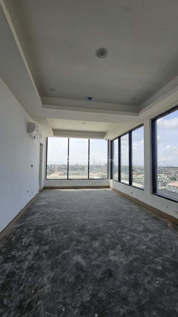 Massive Spacious and Ultra Luxury 3 Apartment with Swimming Pool, Lekki Phase 1, Lekki, Lagos, Flat / Apartment for Sale