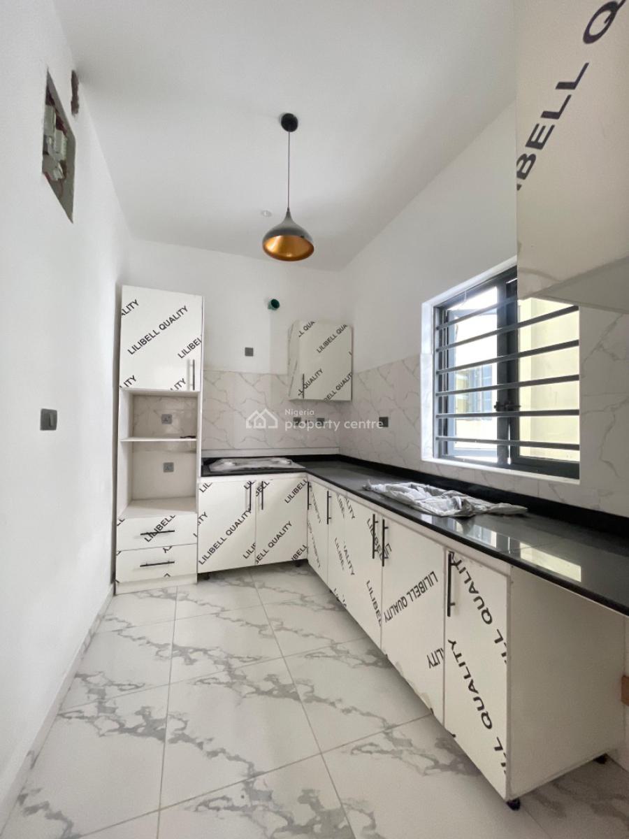 Newly Built 2/3bedroom Apartment, Orchid Road, Lekki, Lagos, Flat / Apartment for Sale