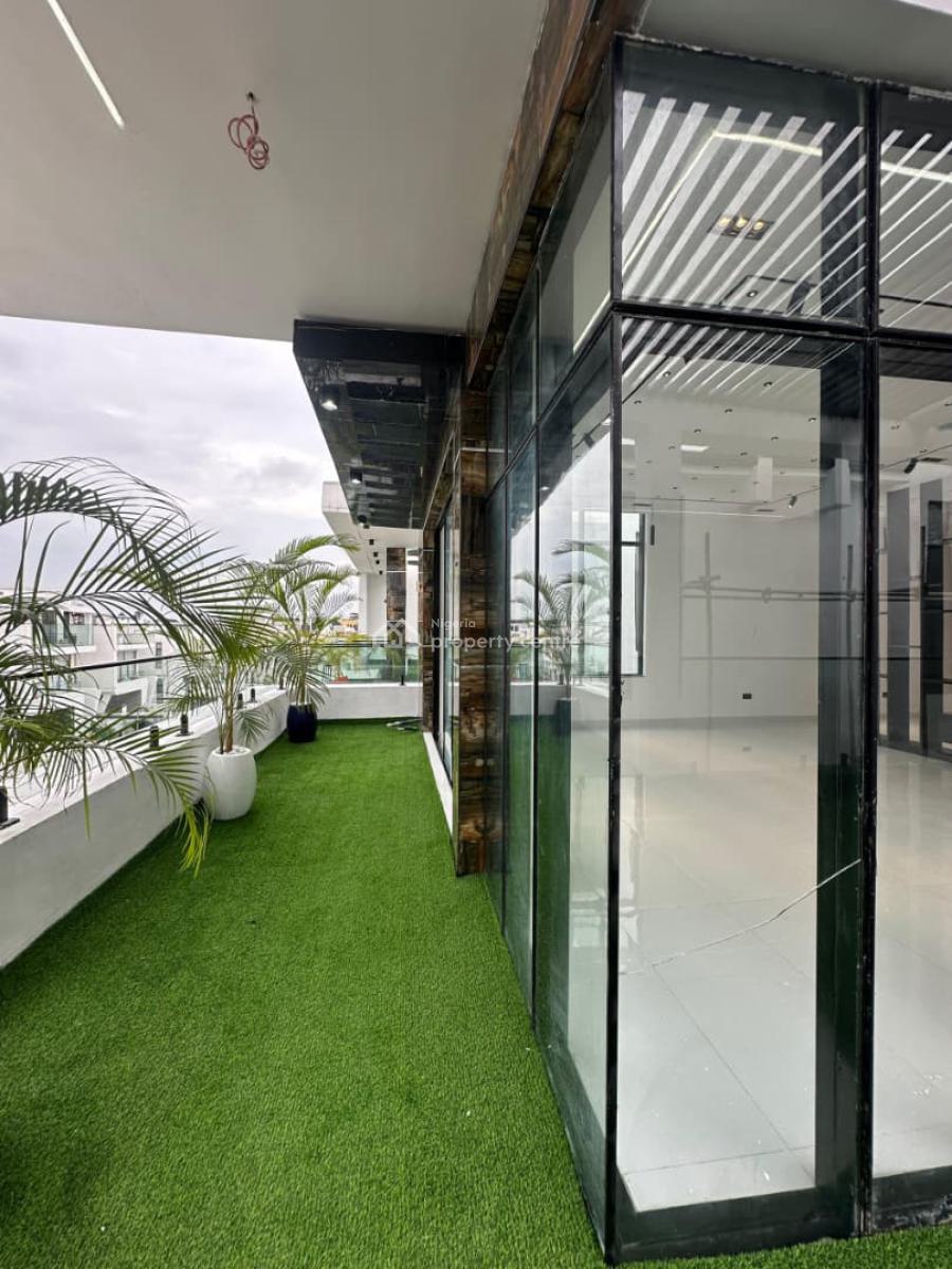 a Contemporary 6-bedroom Fully Detached Duplex, Chevron, Lekki, Lagos, Detached Duplex for Sale