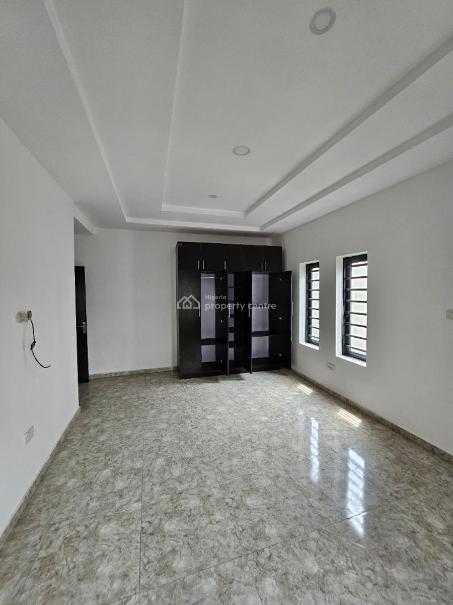 Lovely 3 Bedroom Apartment, Lekki Phase 1, Lekki, Lagos, Flat / Apartment for Sale