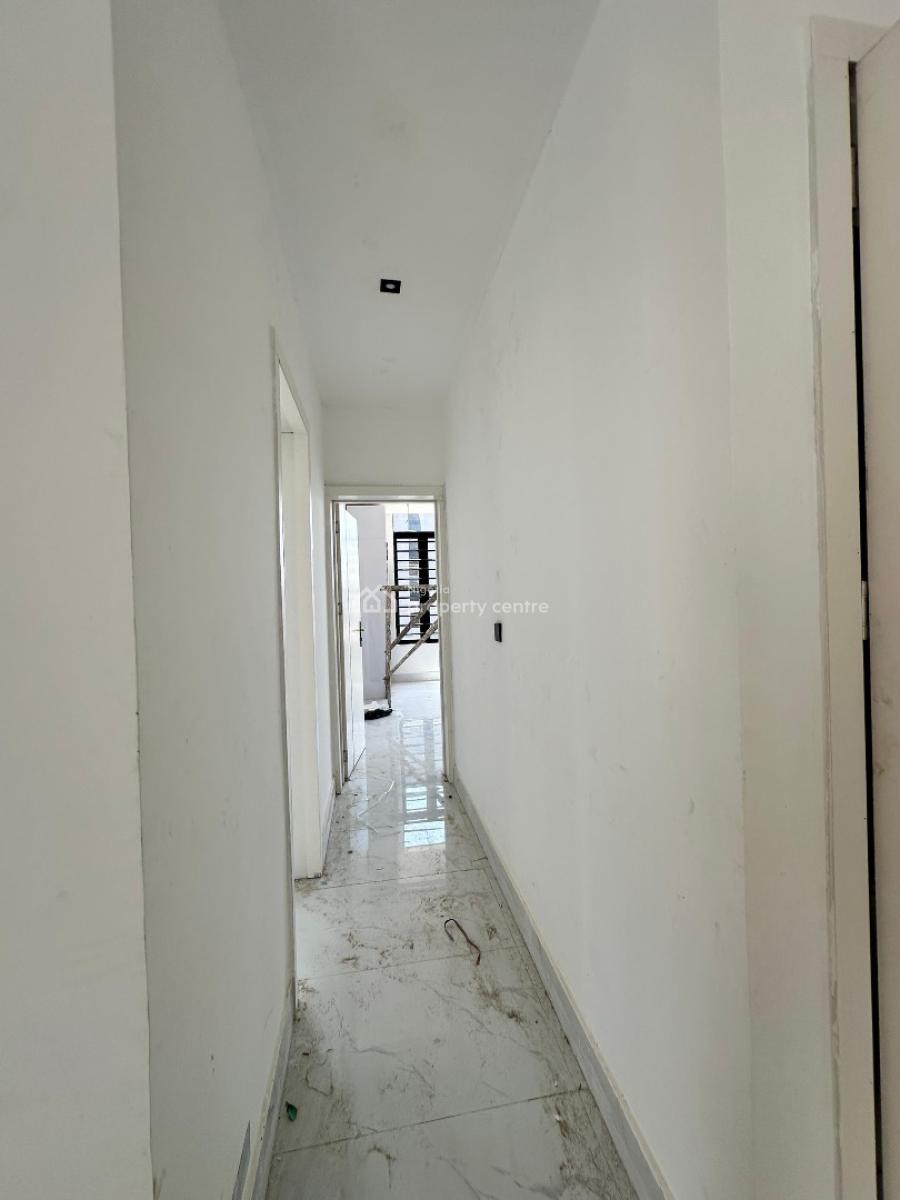 Extremely Luxury 2 Bedroom Apartment with an Elevator and Gym, Lekki Phase 1, Lekki, Lagos, Flat / Apartment for Sale