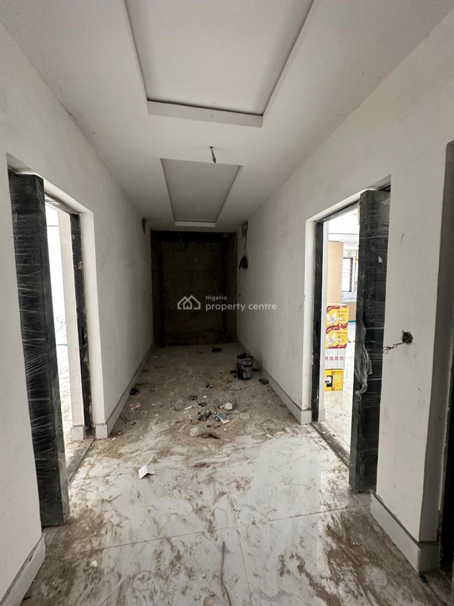 Extremely Luxury 2 Bedroom Apartment with an Elevator and Gym, Lekki Phase 1, Lekki, Lagos, Flat / Apartment for Sale