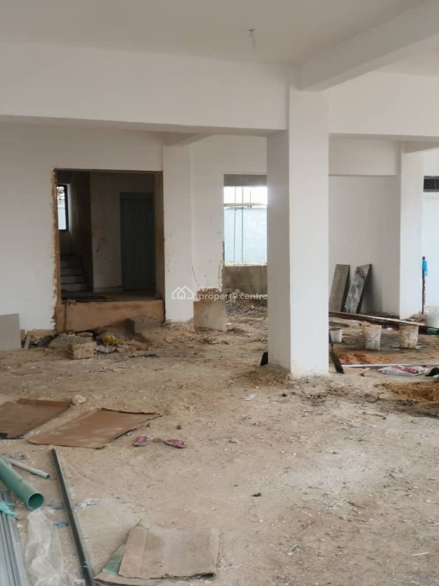 a Fantastically Built 4 Bedrooms ± a Staff Room  Maisonette and a Pent, Ikoyi, Lagos, Block of Flats for Sale