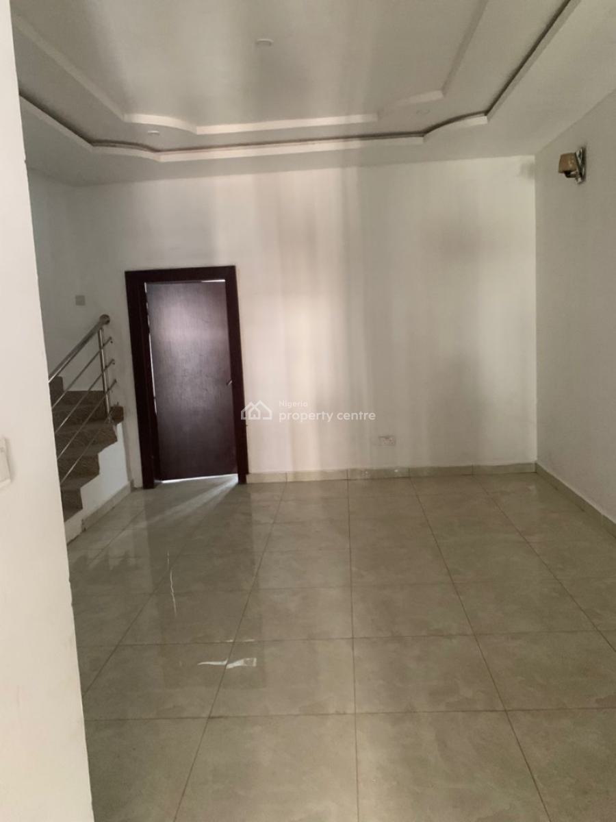 Luxury 4 Bedroom Terrace Duplex + Bq  Guzape, Guzape, Guzape District, Abuja, Terraced Duplex for Rent
