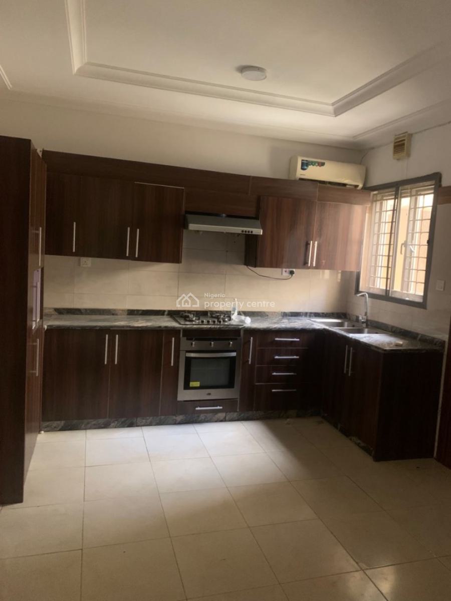 Luxury 4 Bedroom Terrace Duplex + Bq  Guzape, Guzape, Guzape District, Abuja, Terraced Duplex for Rent