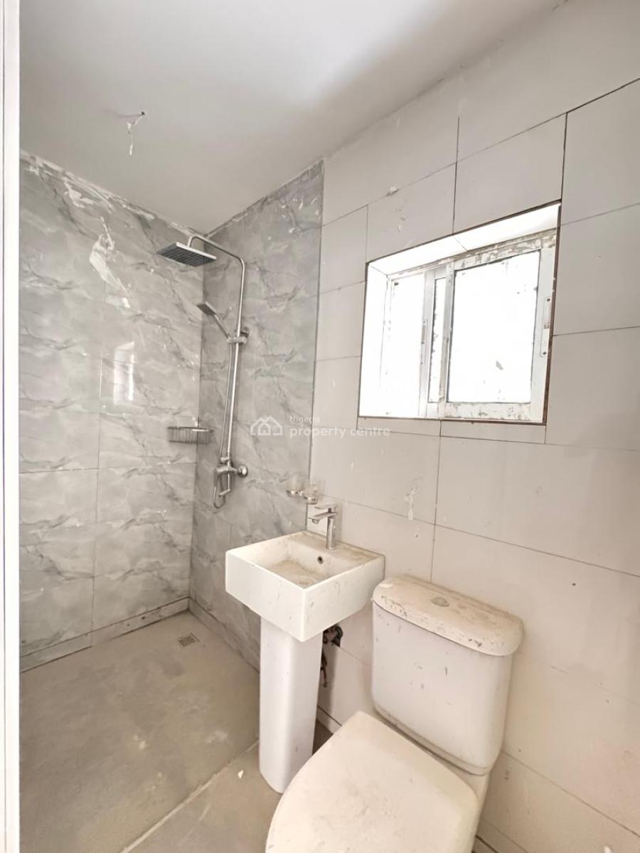Brand New 2 Bedroom Apartment with Pool, Elevator, Lekki Phase 1, Lekki, Lagos, Flat / Apartment for Sale
