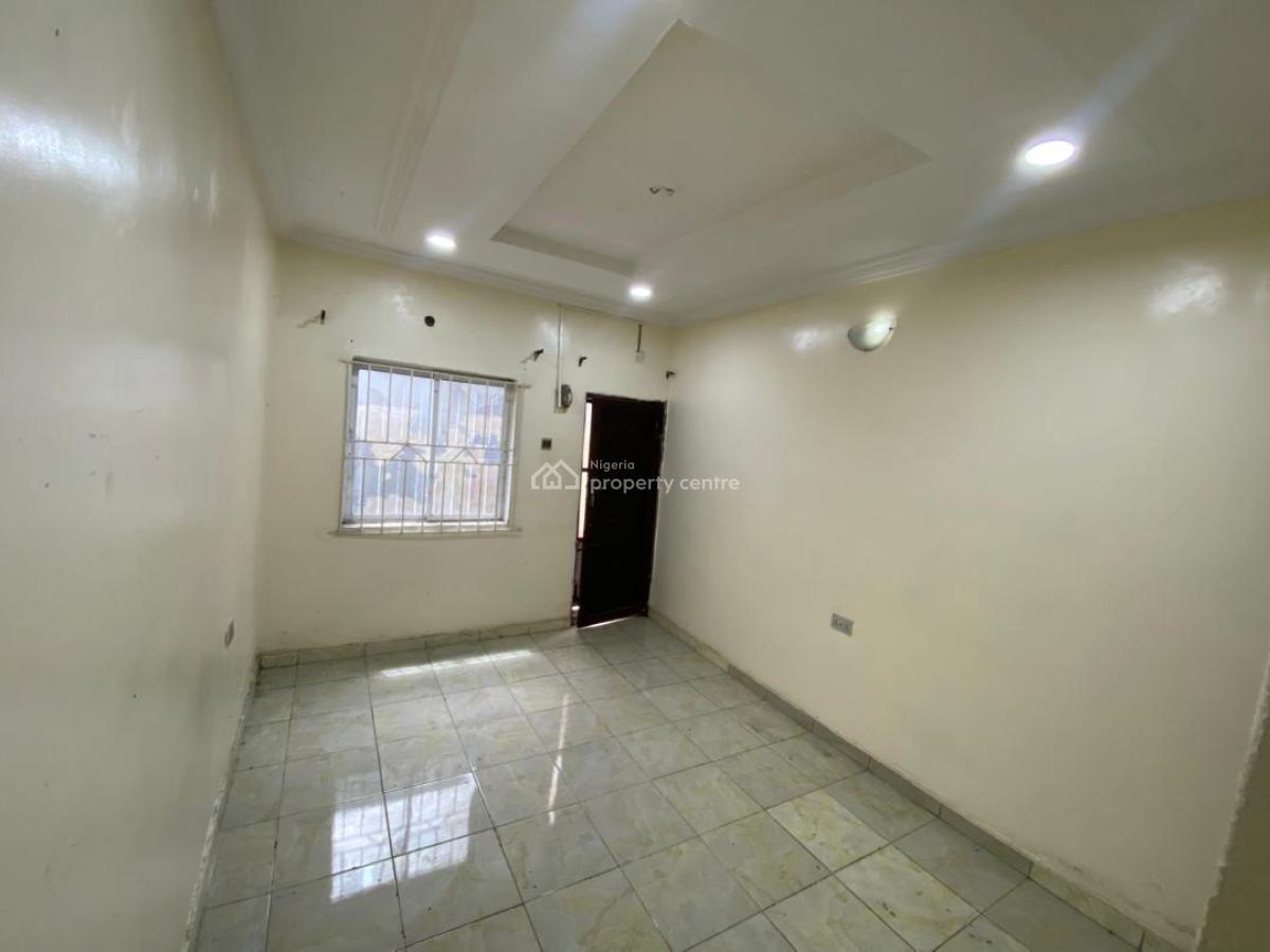 Lovely Selfcontain, Montgomery, Sabo, Yaba, Lagos, Self Contain (single Rooms) for Rent