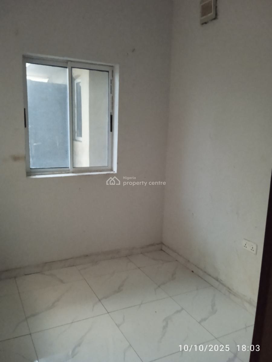 Miniflat at Mobil Road Ajah, Famuyiwa, Mobil Road Ajah, Ilaje, Ajah, Lagos, Mini Flat (room and Parlour) for Rent