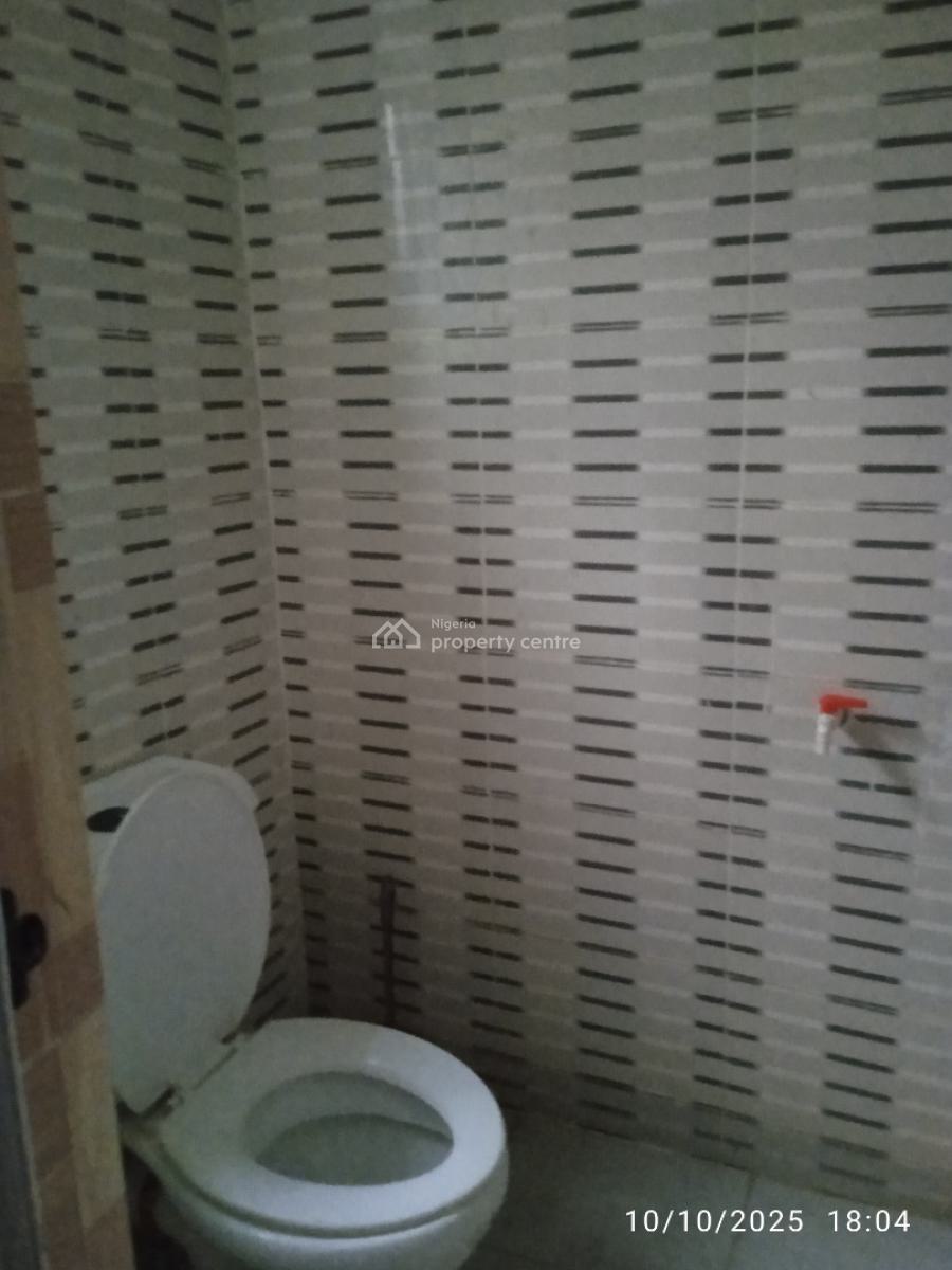 Miniflat at Mobil Road Ajah, Famuyiwa, Mobil Road Ajah, Ilaje, Ajah, Lagos, Mini Flat (room and Parlour) for Rent