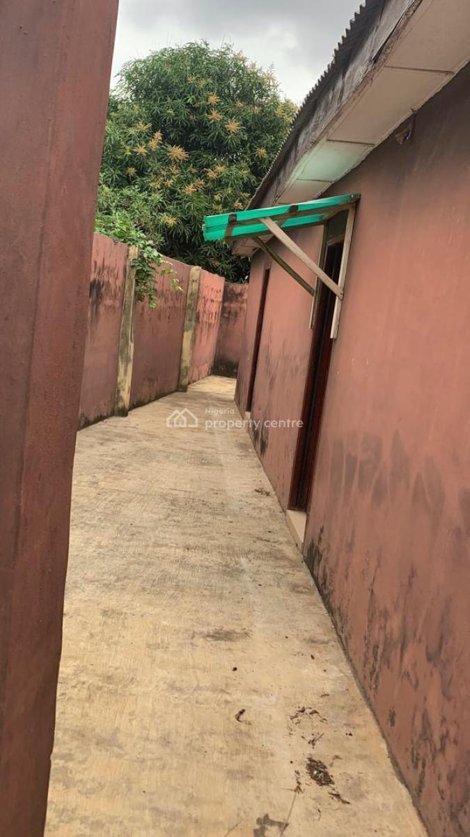 a Decent and Well Bungalow, Ajuwon, Ojodu Berger, Ojodu, Lagos, Detached Bungalow for Sale