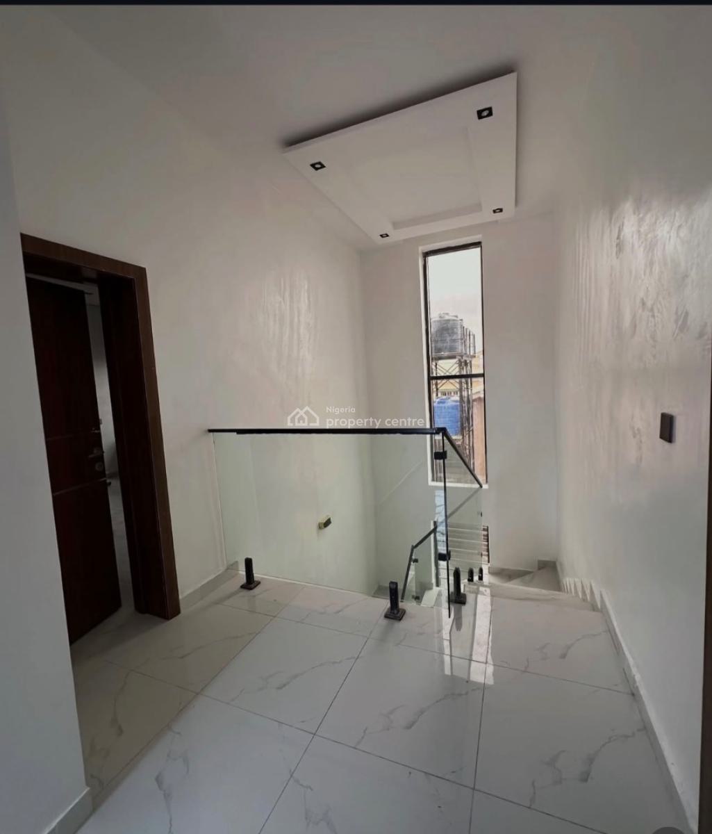 Nicely Built 4 Bedroom Semi Detached Duplex with a Bq, Magodo Phase 2, Magodo, Lagos, Semi-detached Duplex for Sale
