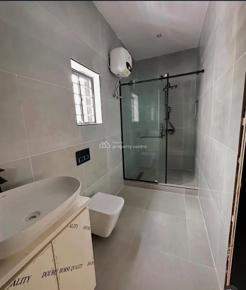Nicely Built 4 Bedroom Semi Detached Duplex with a Bq, Magodo Phase 2, Magodo, Lagos, Semi-detached Duplex for Sale