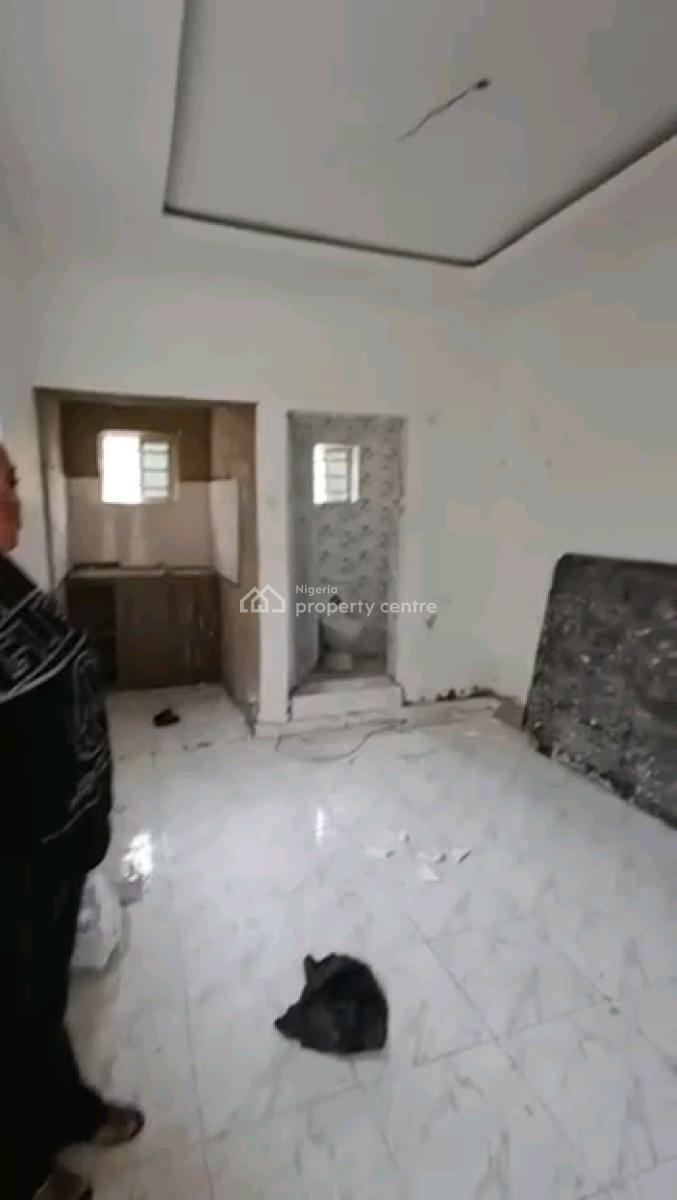 Standard and Newly Built Mini Flat, Shomolu, Shomolu, Lagos, Mini Flat (room and Parlour) for Rent