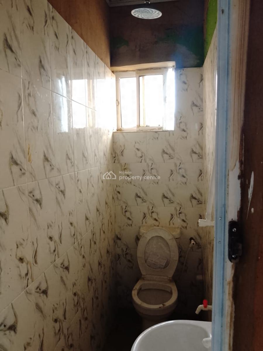 Mini Flat in Ilasa, Off Ishaga Close, Ilasa, Ilasamaja, Mushin, Lagos, Mini Flat (room and Parlour) for Rent