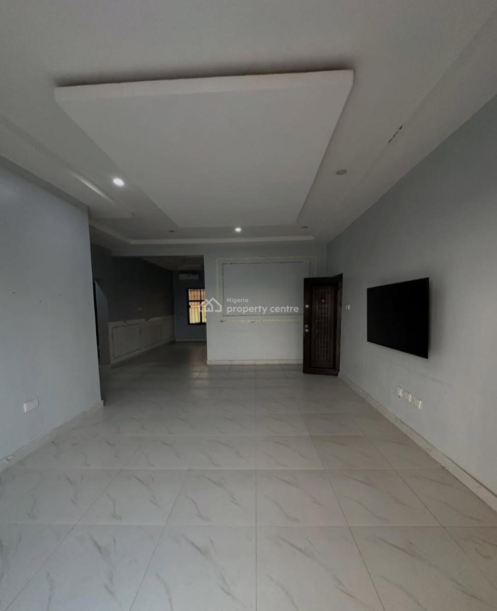 Serviced 2 Bedroom En-suite Flat with Fitted Kitchen, Cooker, Heat Ext, Ikate, Lekki, Lagos, Flat / Apartment for Rent