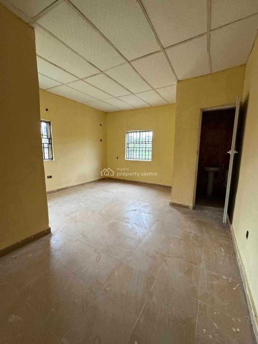 Luxury 3 Bedroom Apartment in a Developed Residential Area, Luxury 3 Bedroom Apartment in a Developed Residential Area, Akobo, Ibadan, Oyo, House for Sale