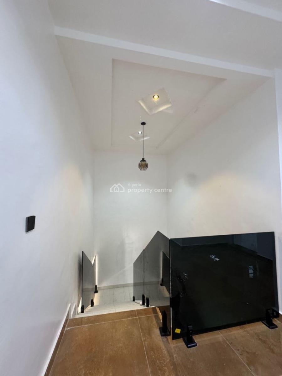 Newly Built 4 Bedroom Semi Detached Duplex in a Reputable Neighborhood, Newly Built 4 Bedroom Semi Detached Duplex in a Reputable Neighborhood, New Bodija, Ibadan, Oyo, House for Sale