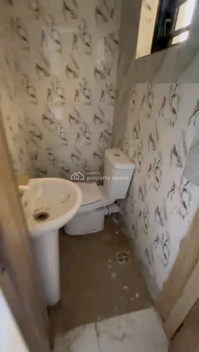 a Standard 2-bedroom Flat, Ilaje, Bariga, Shomolu, Lagos, Flat / Apartment for Rent